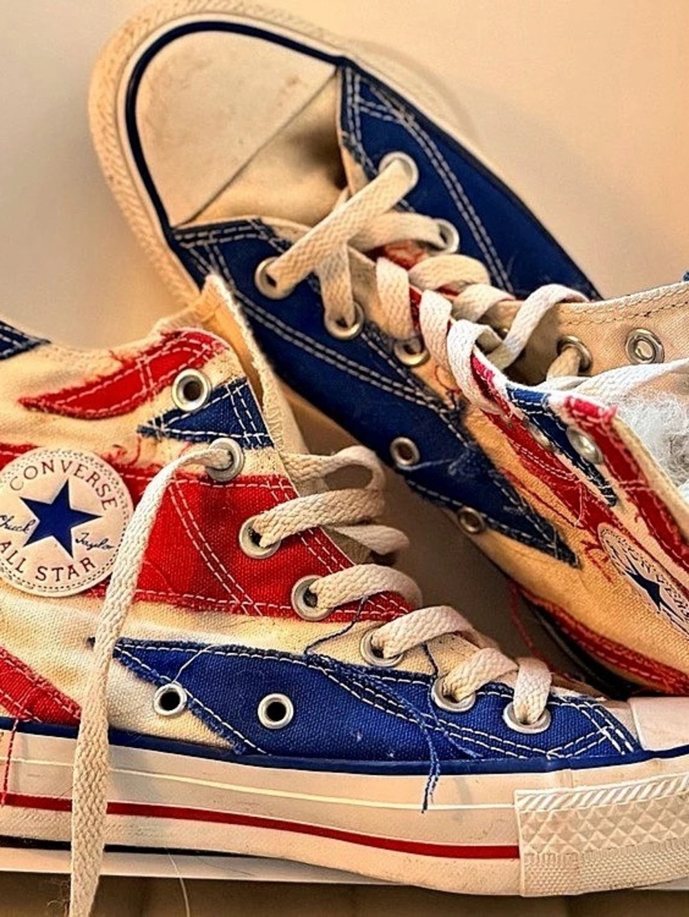 Oye!! Converse Chuck Taylor All Star Union Jack High Top Sneakers